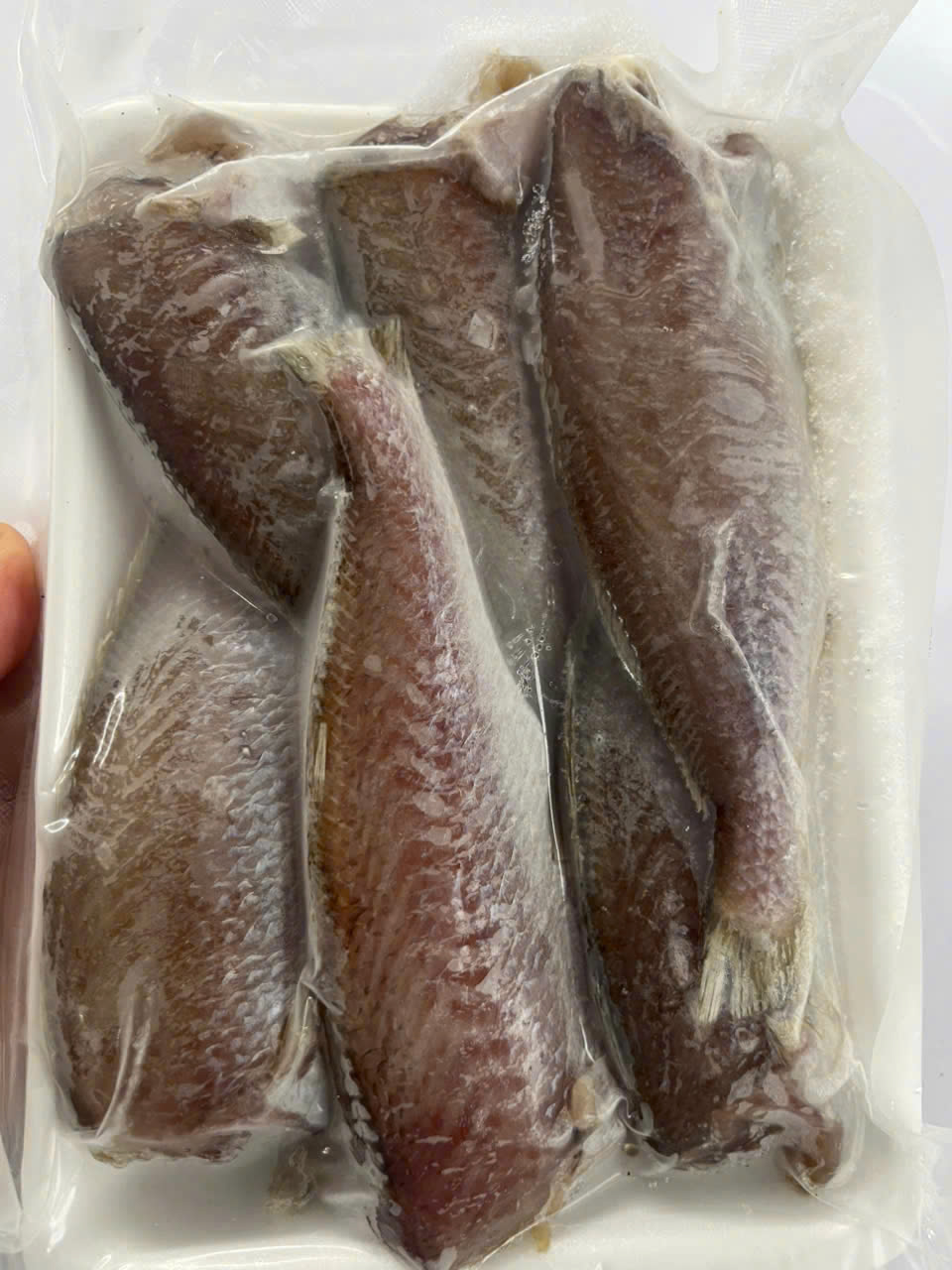 Khô cá đù nguyên con loại 3-4 con/kg, gói 1kg