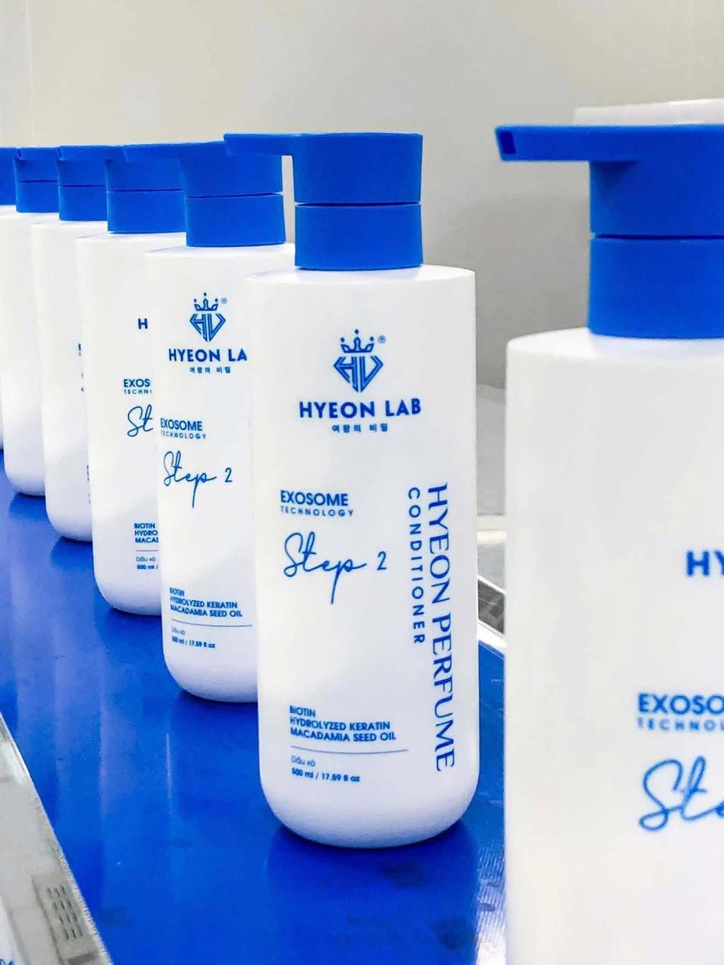 Dầu xả hương nước hoa Hyeon Perfume Conditioner 500ml 1
