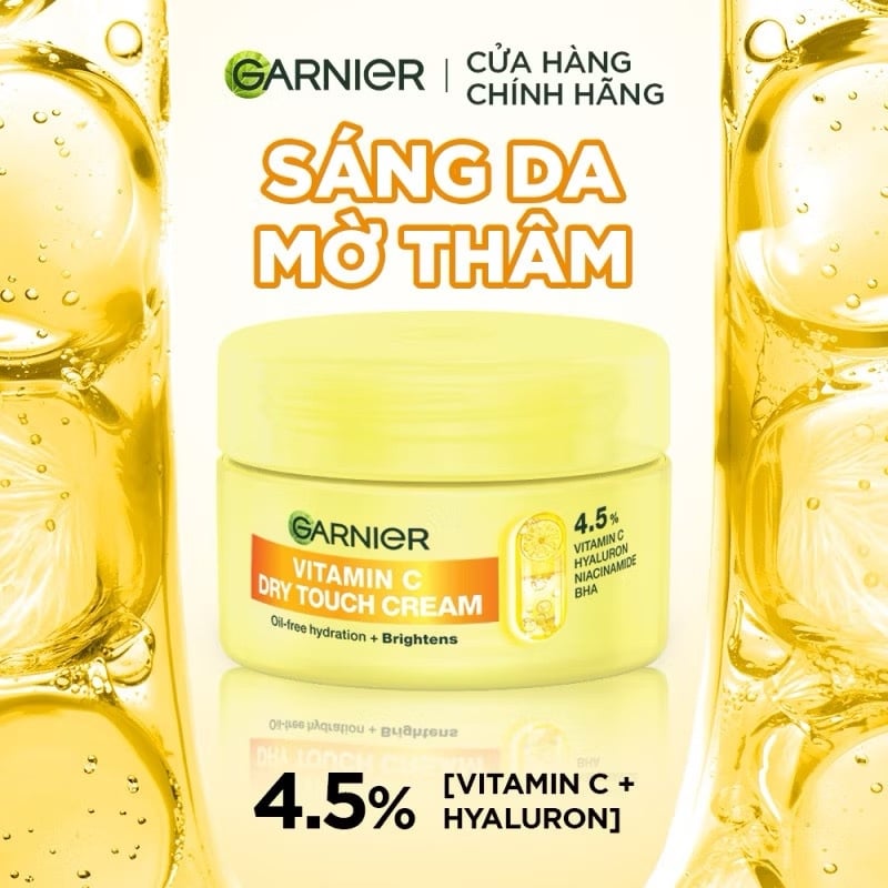 Kem dưỡng Garnier Vitamin C Mochi Dry Touch 4,5% 30ml 1